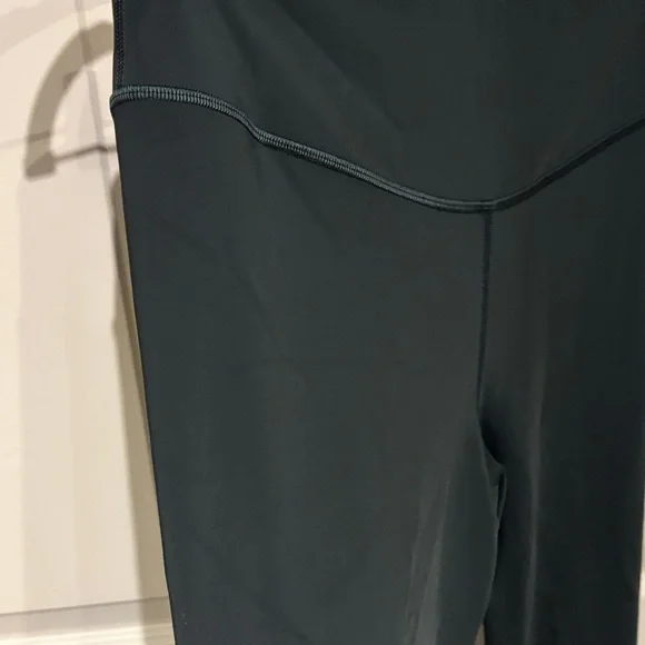 EUC Lululemon Set - Picture 6 of 9